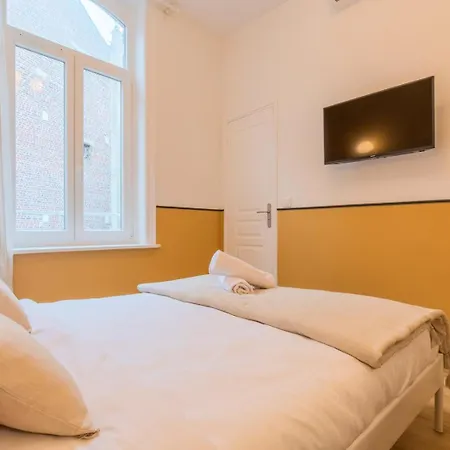 5-bedroom House In The Centre Of Lille. ゲストハウス *